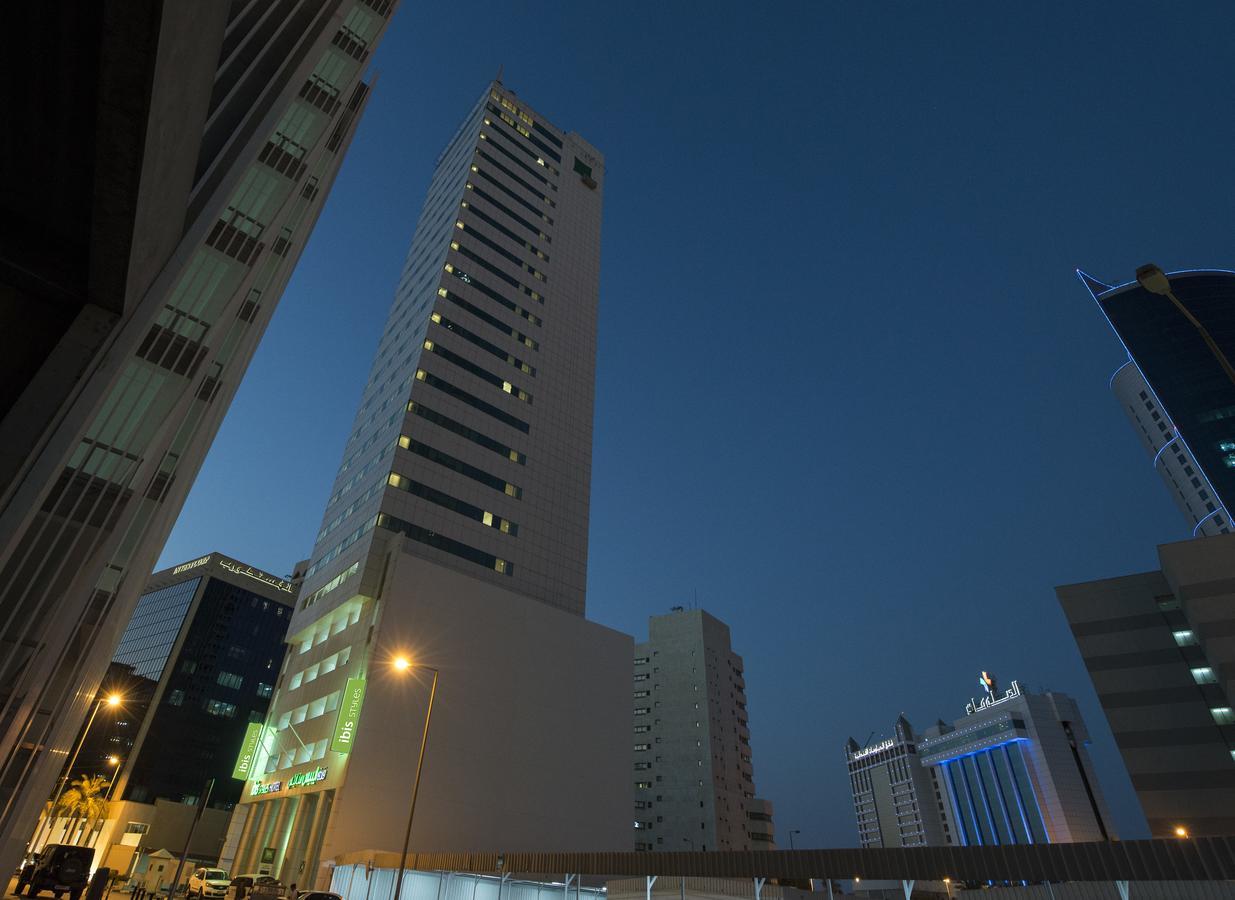 Отель Ibis Styles Manama Diplomatic Area Экстерьер фото